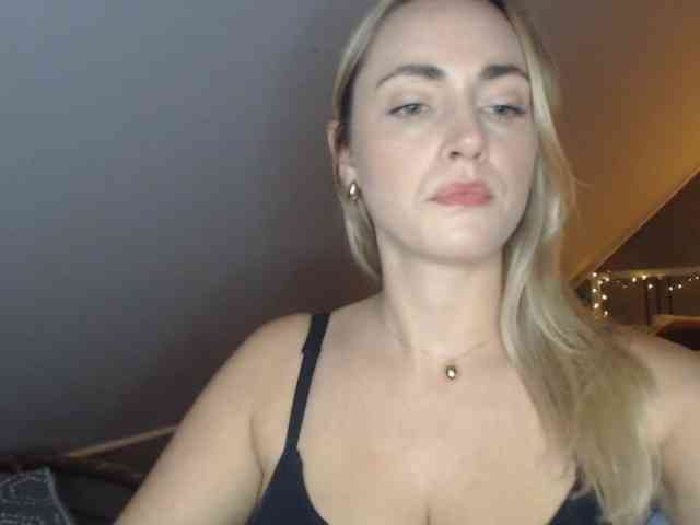 ScarlettXQueen webcam
