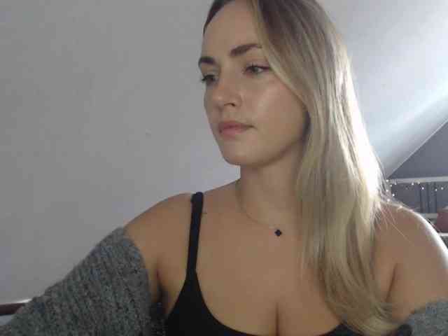 hot sex chat ScarlettXQueen