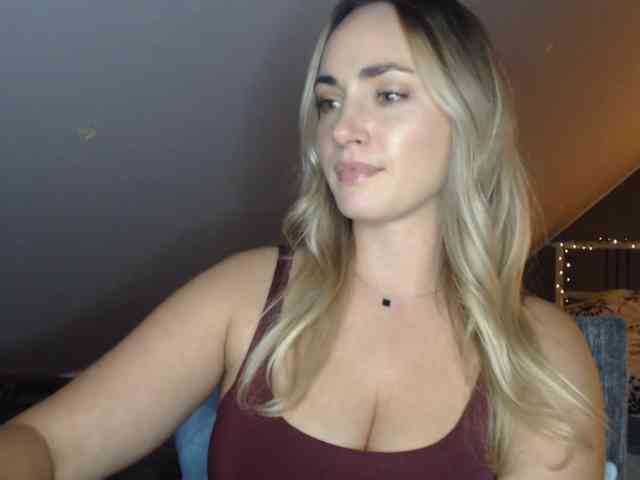 ScarlettXQueen webcam