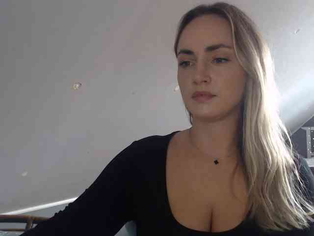 ScarlettXQueen webcam