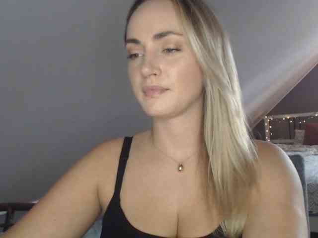 ScarlettXQueen webcam