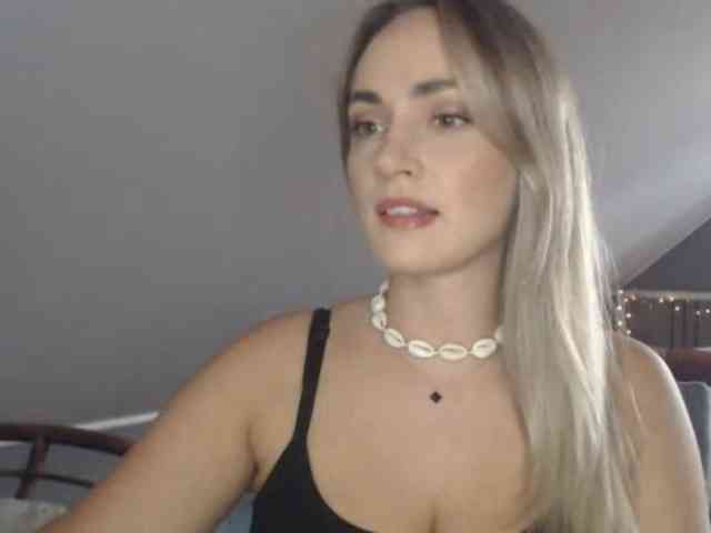 ScarlettXQueen webcam