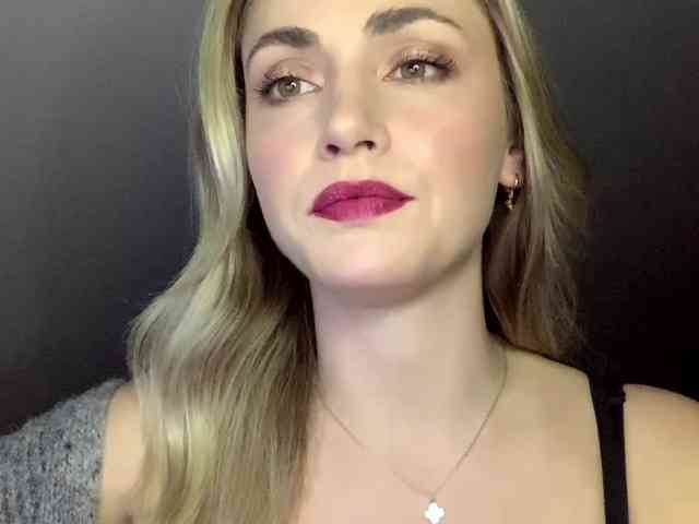 ScarlettXQueen webcam