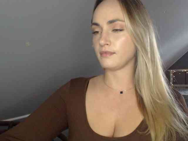ScarlettXQueen webcam