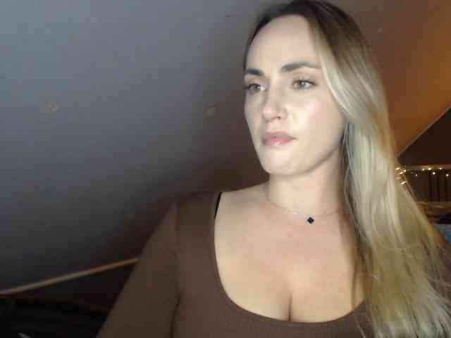 ScarlettXQueen webcam