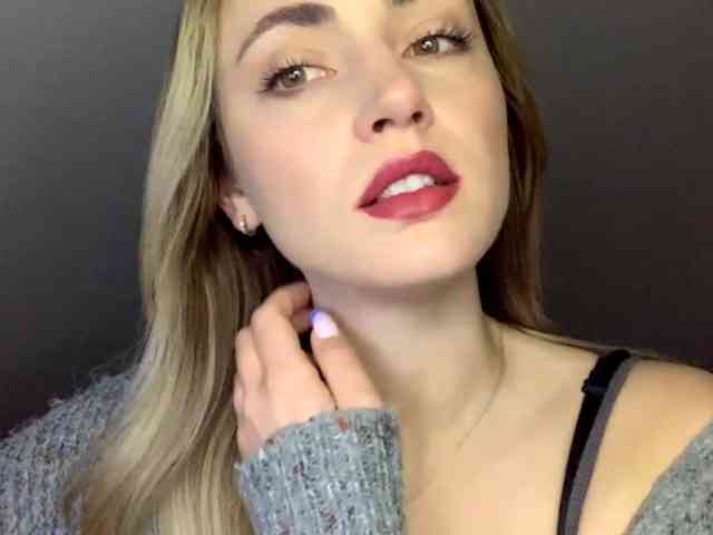 ScarlettXQueen webcam
