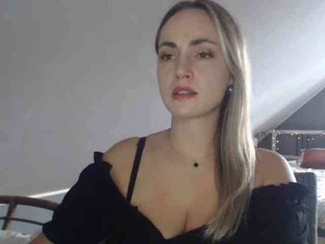 ScarlettXQueen webcam