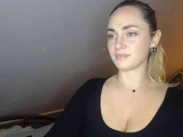 ScarlettXQueen webcam