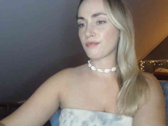 ScarlettXQueen webcam
