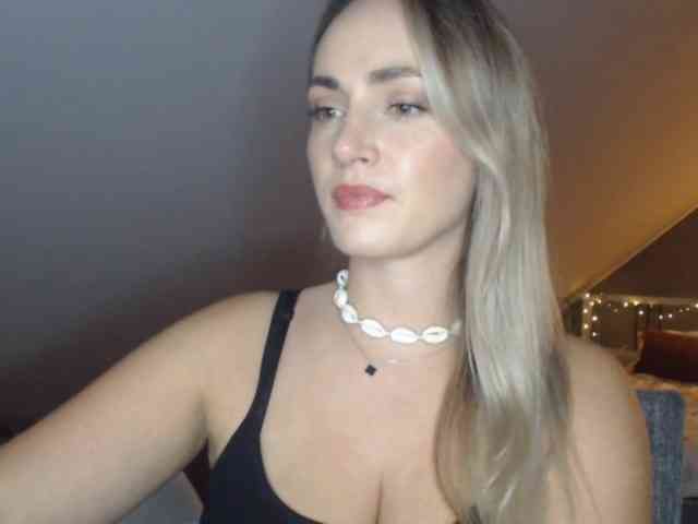 ScarlettXQueen webcam
