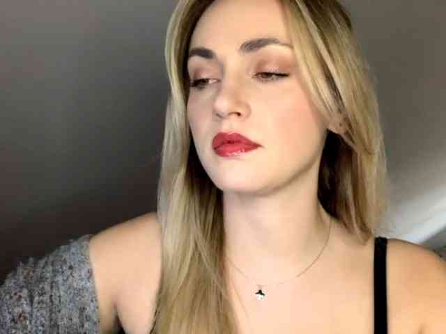ScarlettXQueen webcam