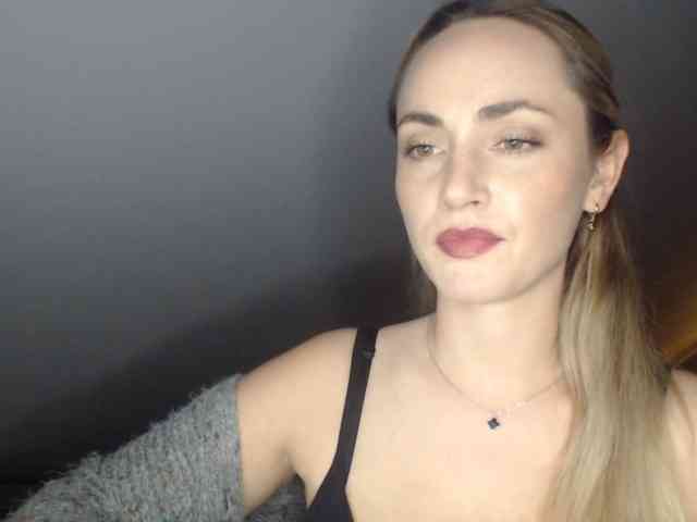 ScarlettXQueen webcam