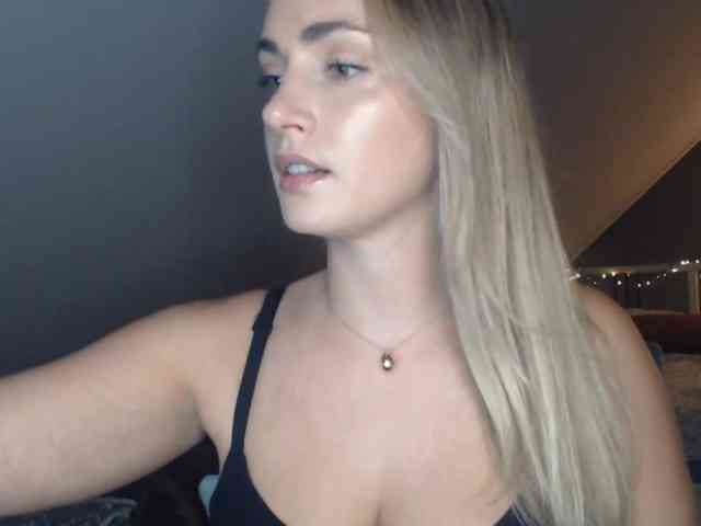 ScarlettXQueen webcam