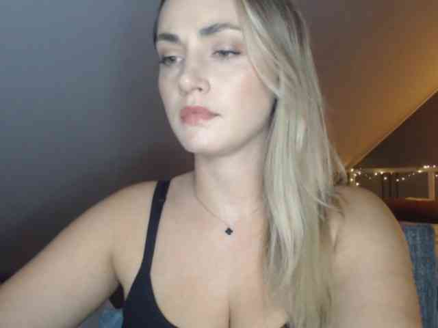 ScarlettXQueen webcam