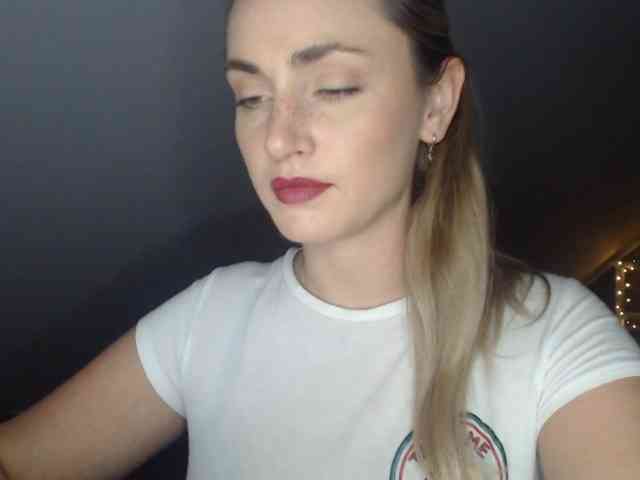 ScarlettXQueen webcam