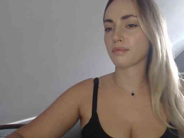 ScarlettXQueen webcam