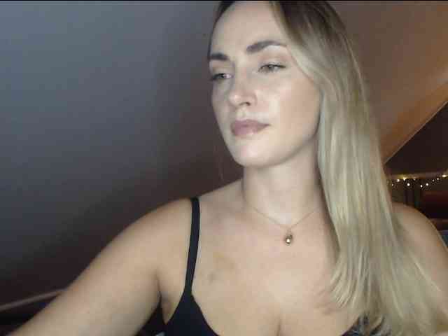 ScarlettXQueen webcam