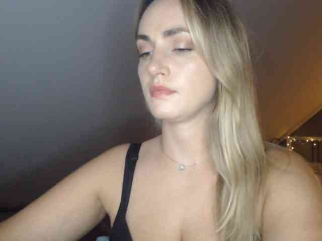 ScarlettXQueen webcam