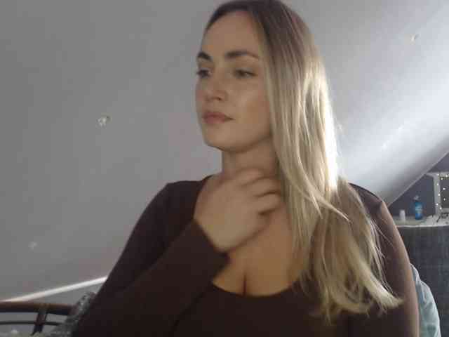 ScarlettXQueen webcam