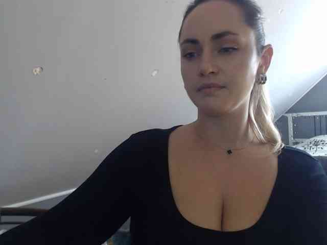 ScarlettXQueen webcam