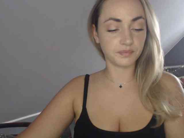 ScarlettXQueen webcam
