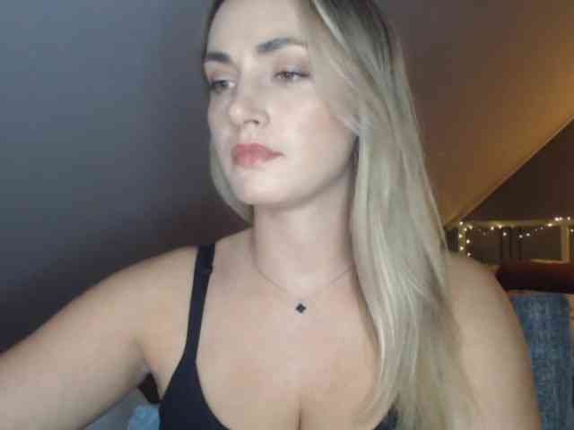 ScarlettXQueen webcam
