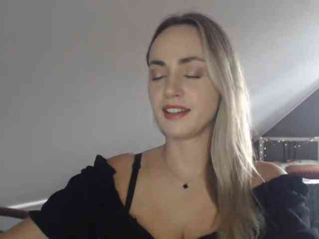 ScarlettXQueen webcam