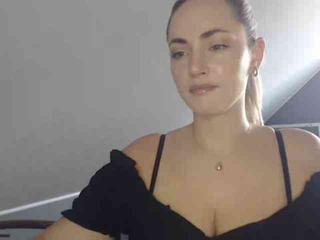 ScarlettXQueen Live Webcam on BongaCams
