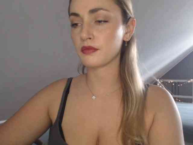 ScarlettXQueen webcam