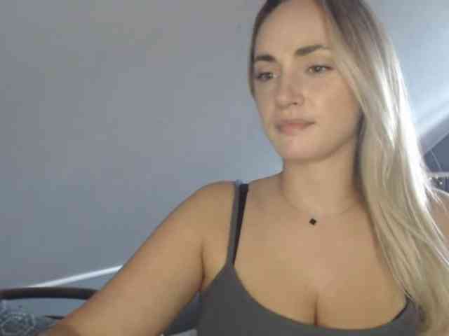 ScarlettXQueen webcam