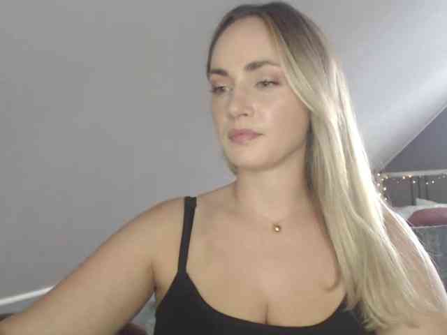 ScarlettXQueen webcam