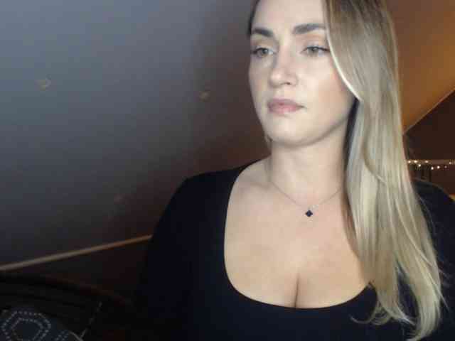 ScarlettXQueen webcam