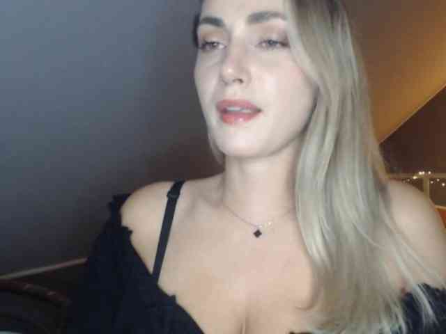 ScarlettXQueen webcam
