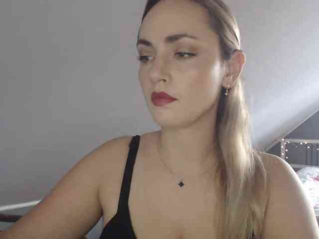 ScarlettXQueen webcam