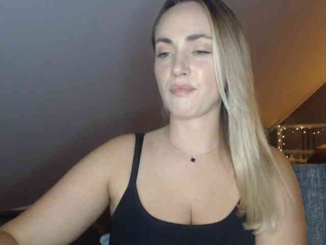 ScarlettXQueen webcam
