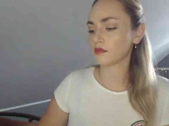 ScarlettXQueen webcam