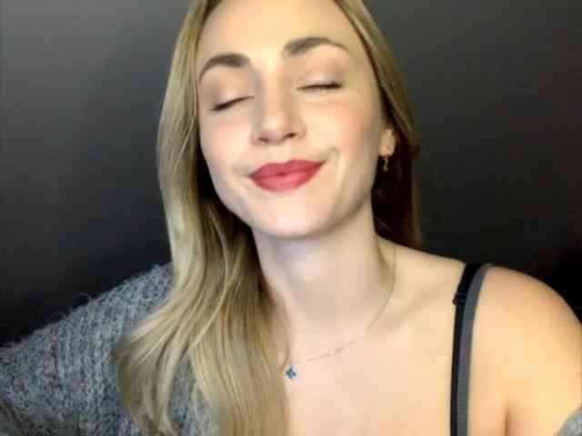 ScarlettXQueen webcam