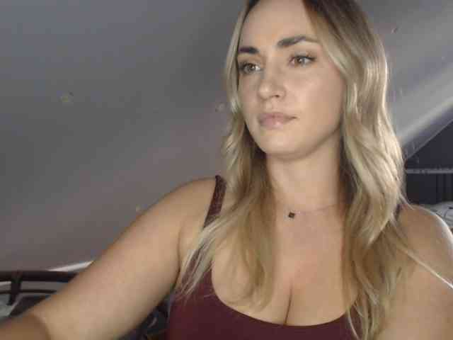 ScarlettXQueen webcam