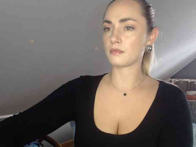 ScarlettXQueen webcam