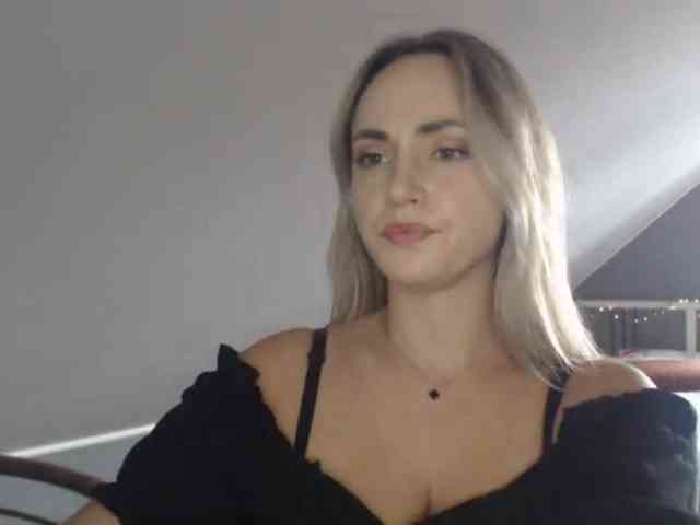 ScarlettXQueen webcam