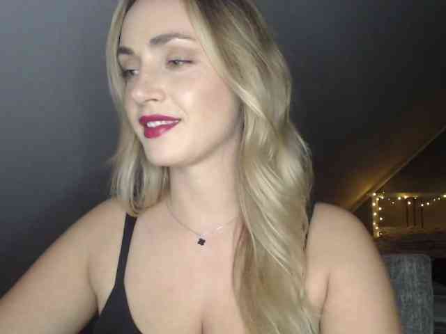 ScarlettXQueen webcam