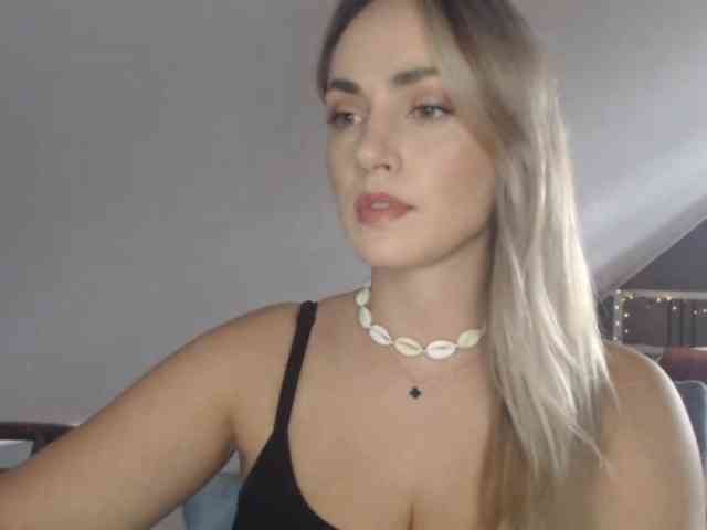 ScarlettXQueen webcam