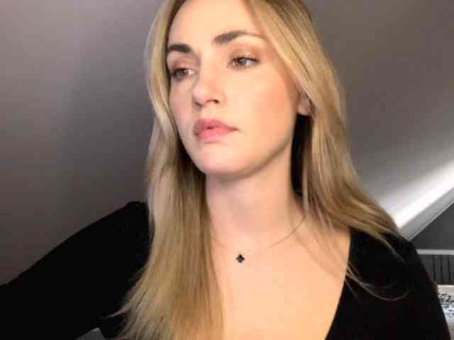 ScarlettXQueen webcam