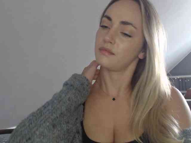 ScarlettXQueen webcam