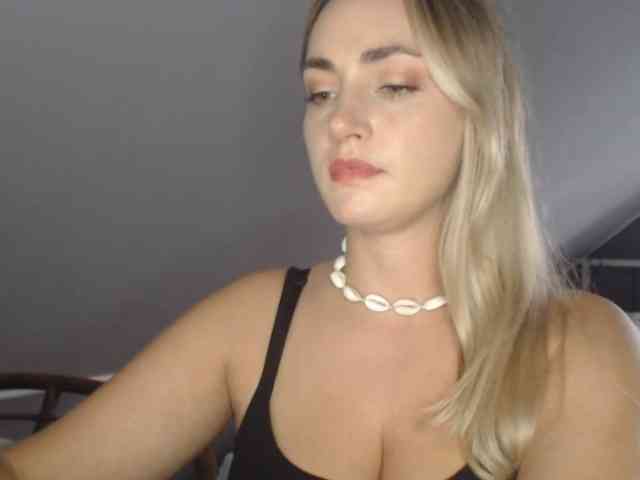 ScarlettXQueen webcam