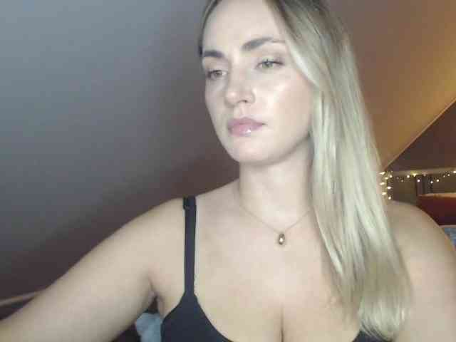 ScarlettXQueen webcam
