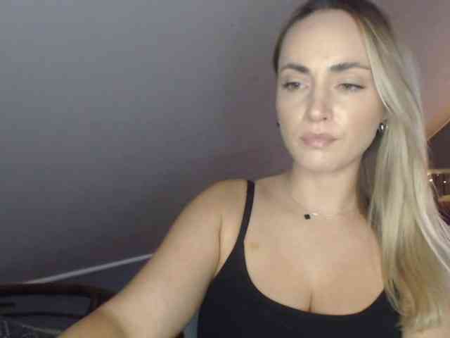 ScarlettXQueen webcam