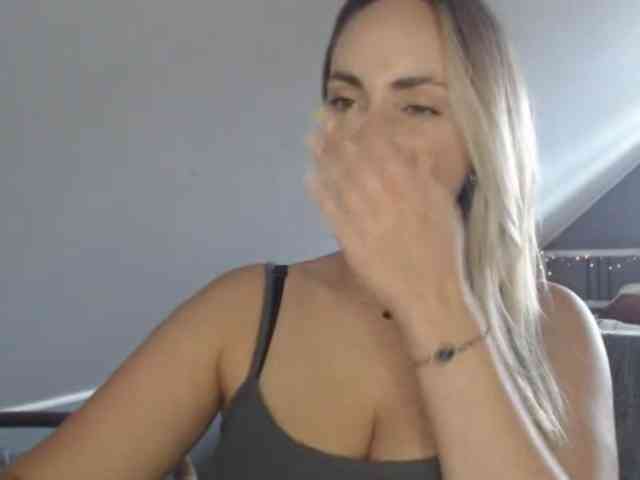 ScarlettXQueen webcam
