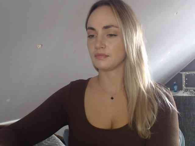 ScarlettXQueen webcam