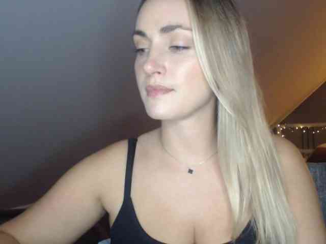 ScarlettXQueen webcam